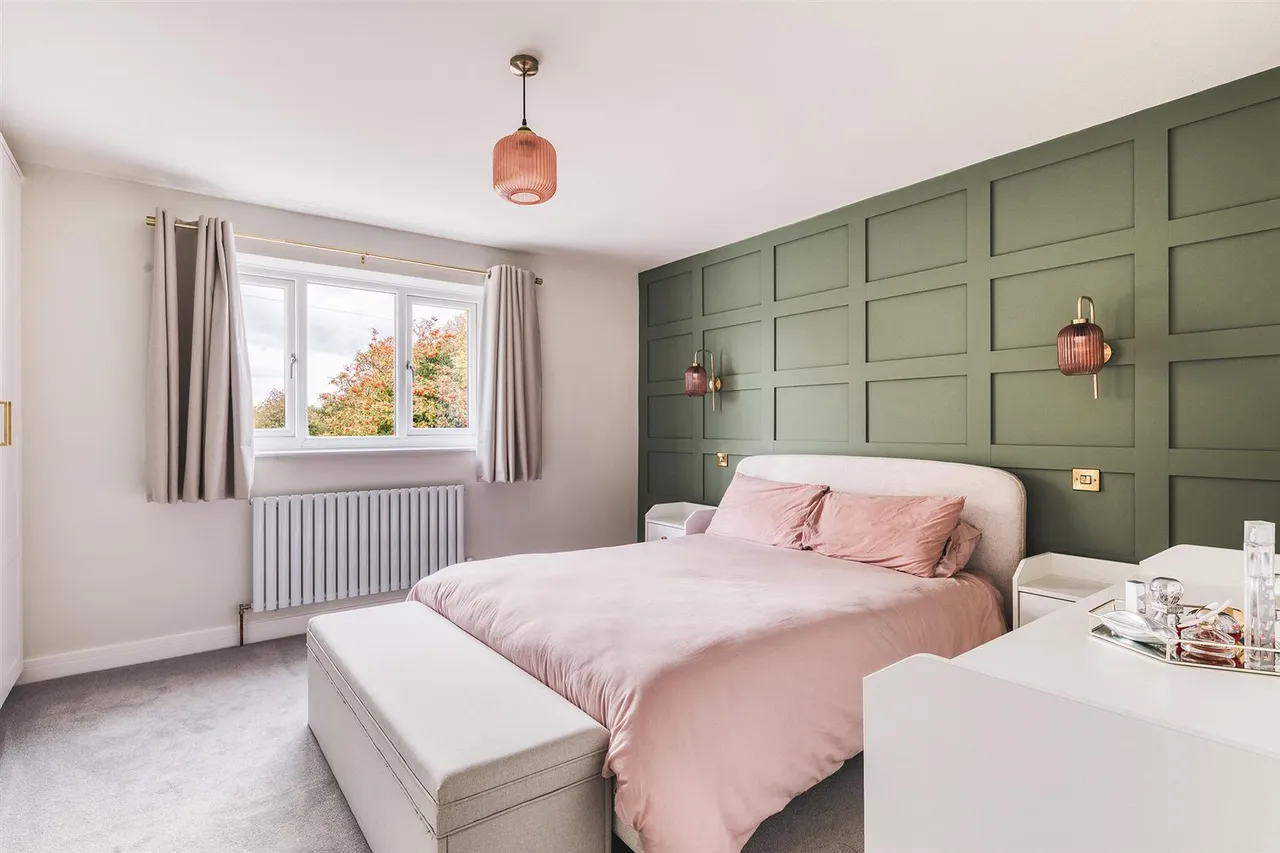 Chatsworth Drive, Tutbury, photo 24