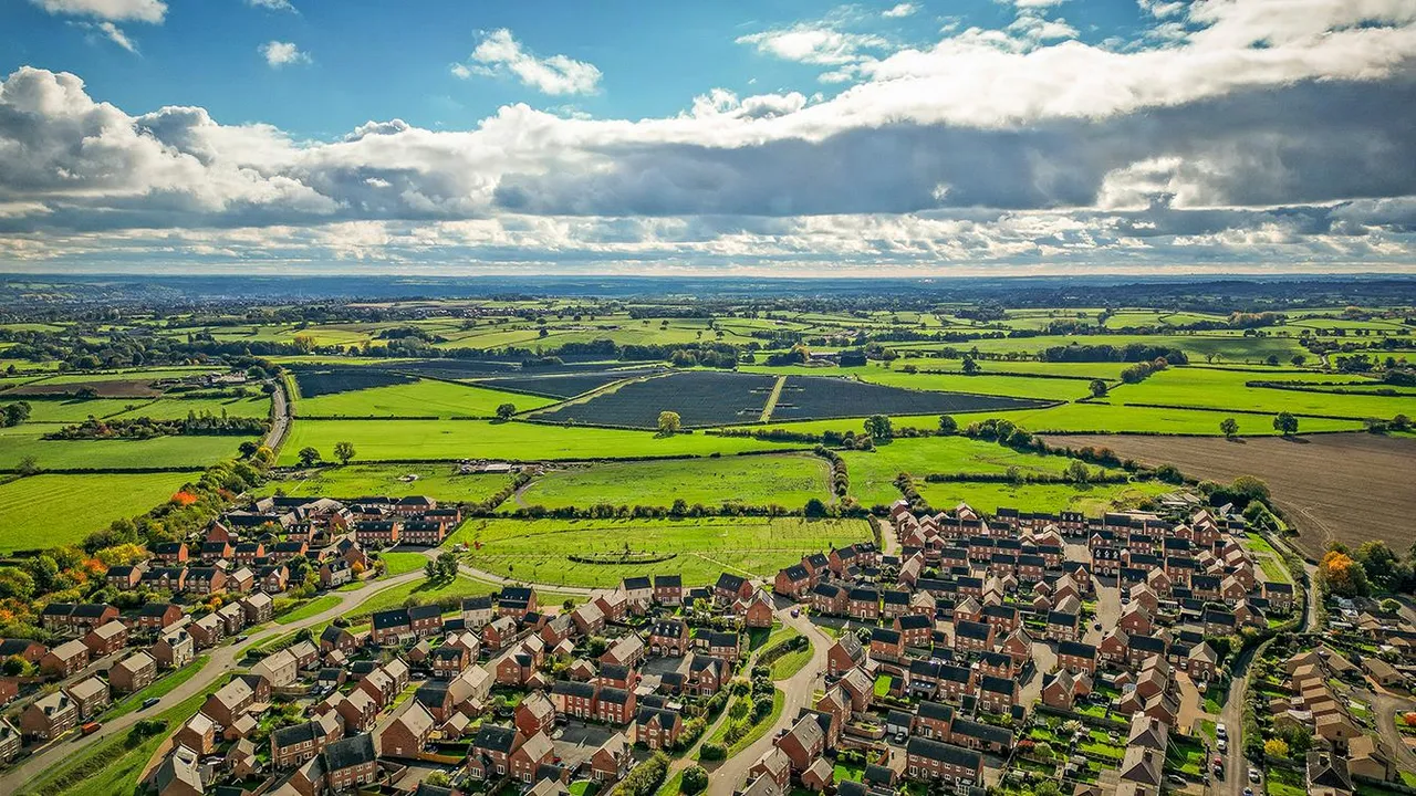 Chatsworth Drive, Tutbury, photo 43
