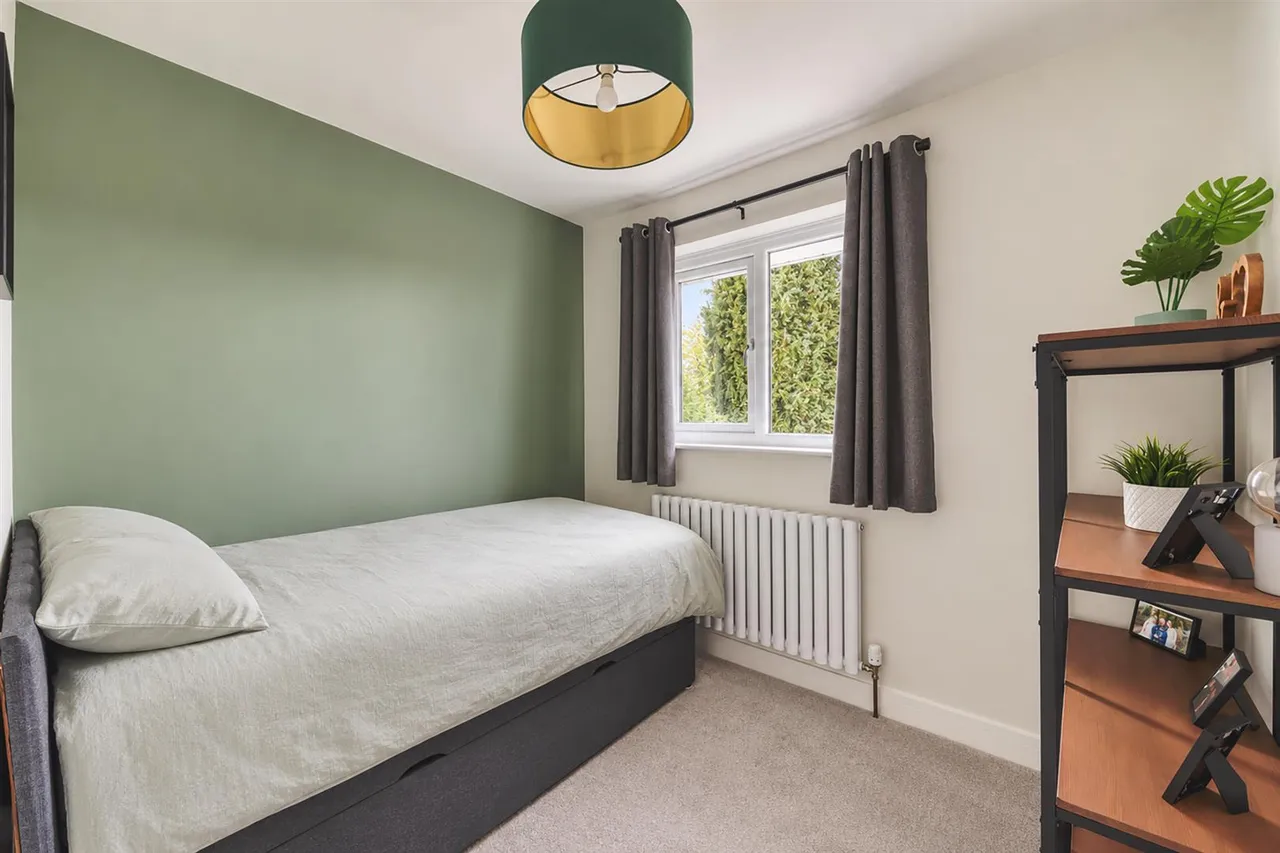 Chatsworth Drive, Tutbury, photo 33