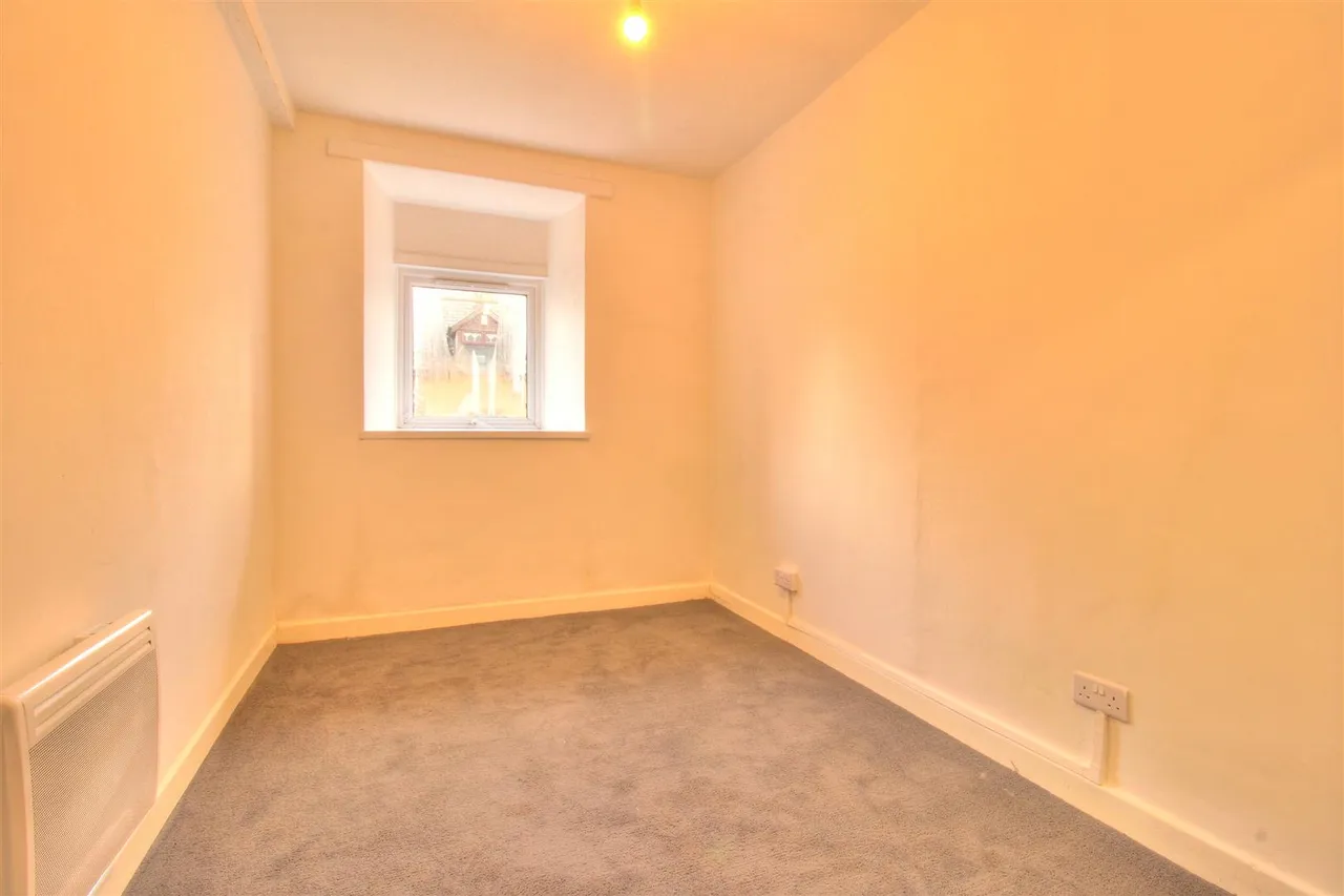 Office Street, Porth, CF39 9AH, photo 3
