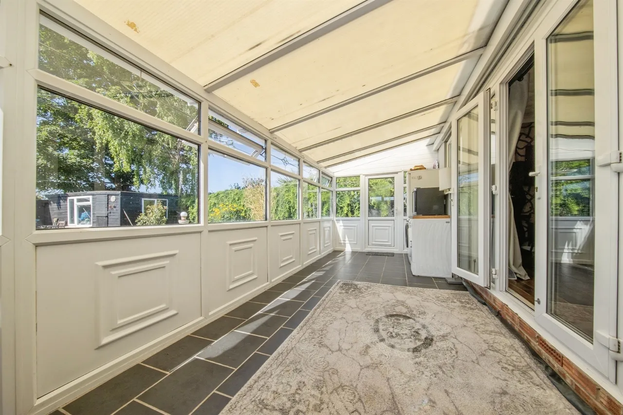 Tudor Green, Clacton-On-Sea, photo 10