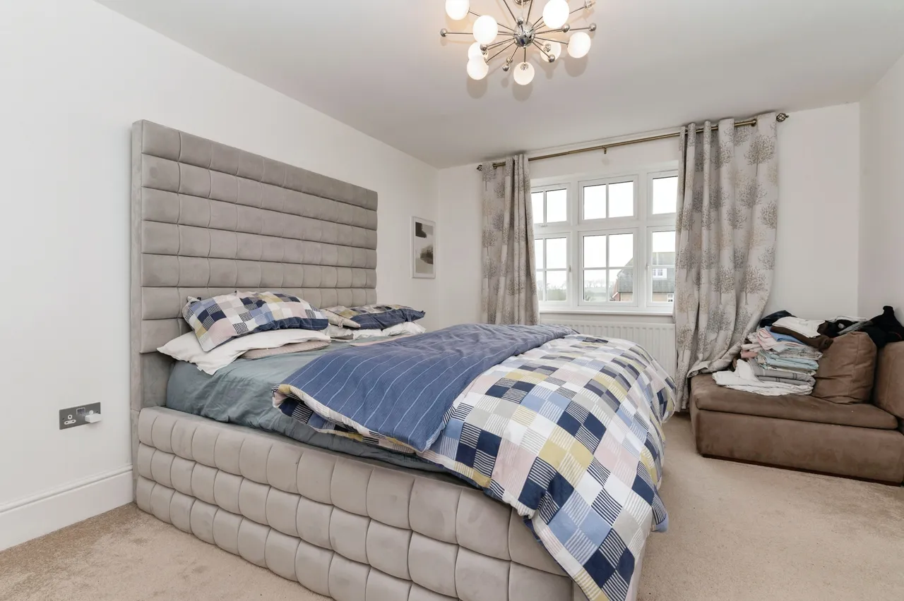 Burdett Road, Langdon Hills, SS16, photo 6