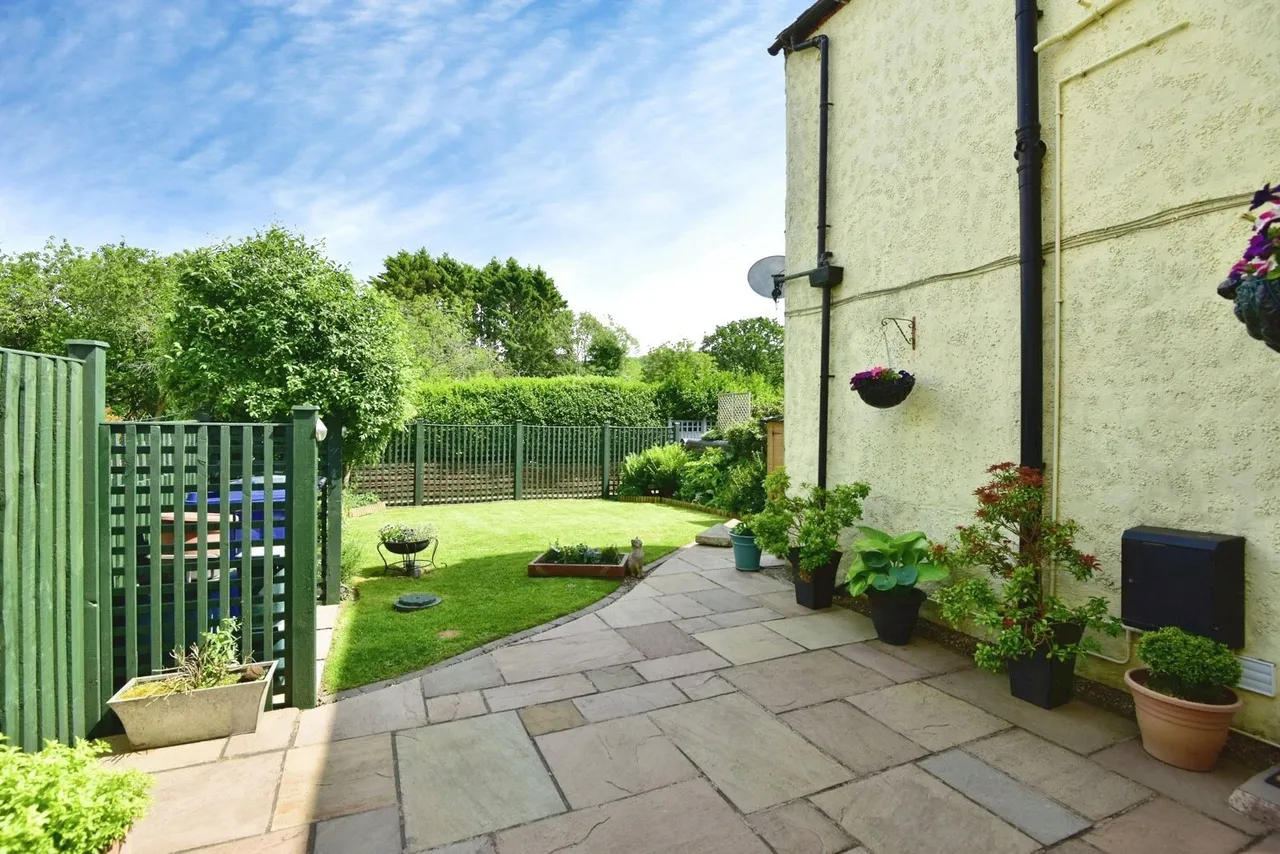 Heathcote Road, Bignall End, Stoke-on-Trent, Staffordshire, ST7, photo 2