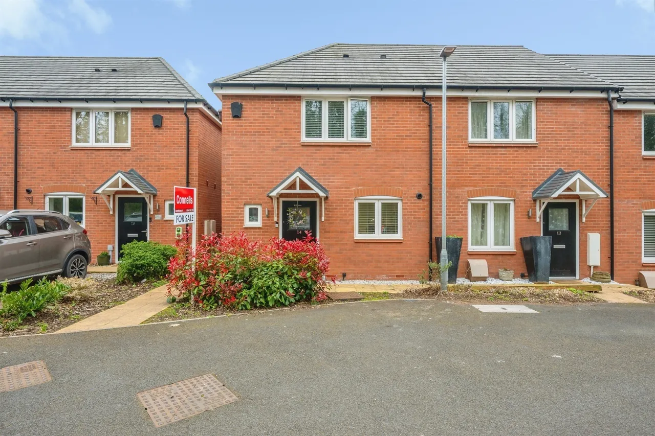 3 bed house for sale — Bytheway Walk, Streethay, Lichfield
