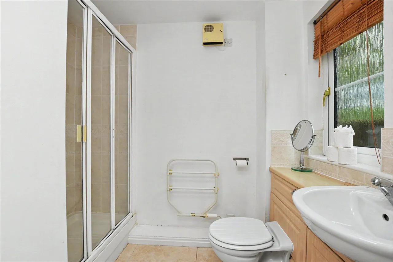 Richardshaw Lane, Pudsey, LS28, photo 5
