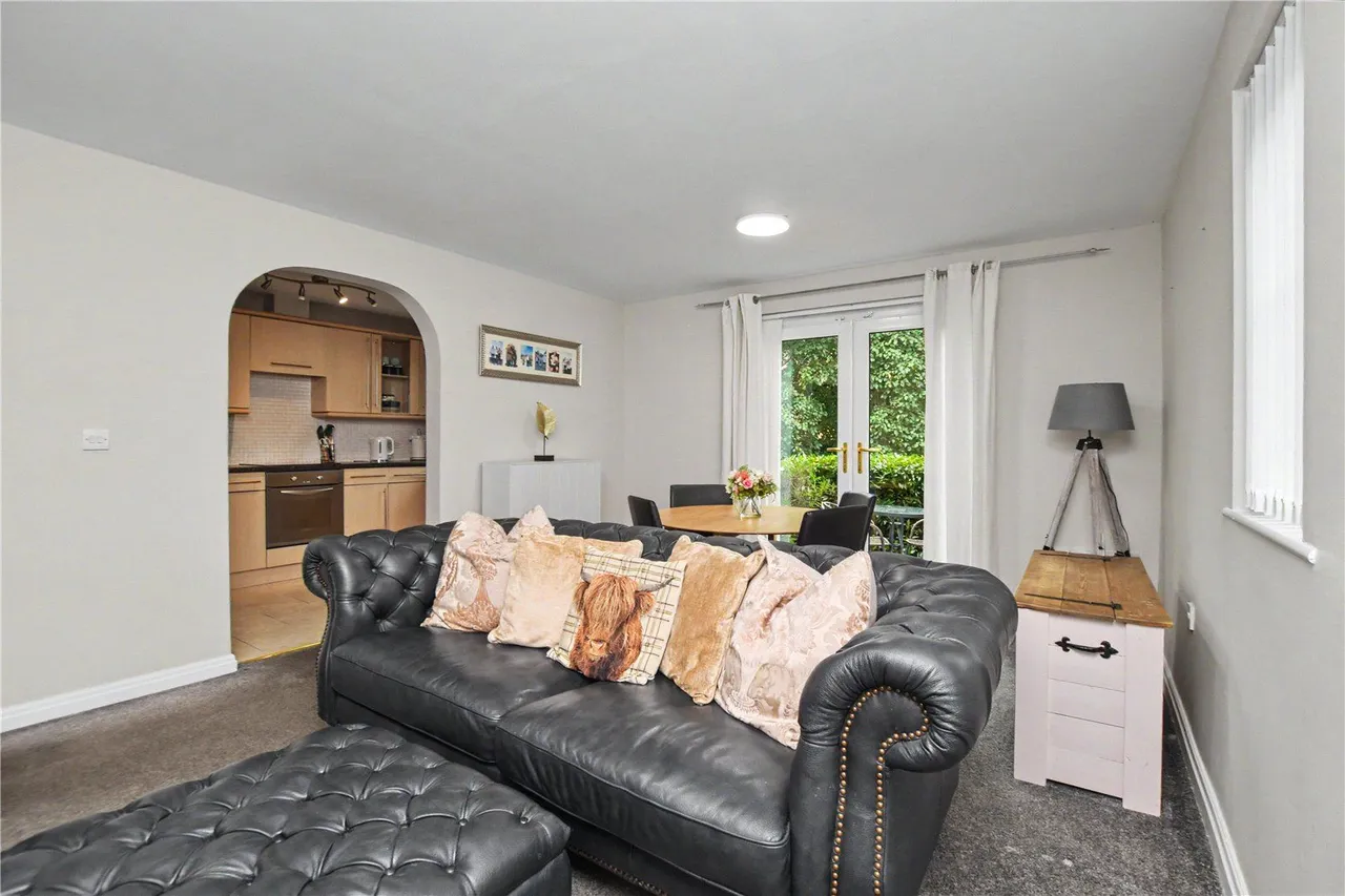 Richardshaw Lane, Pudsey, LS28, photo 2