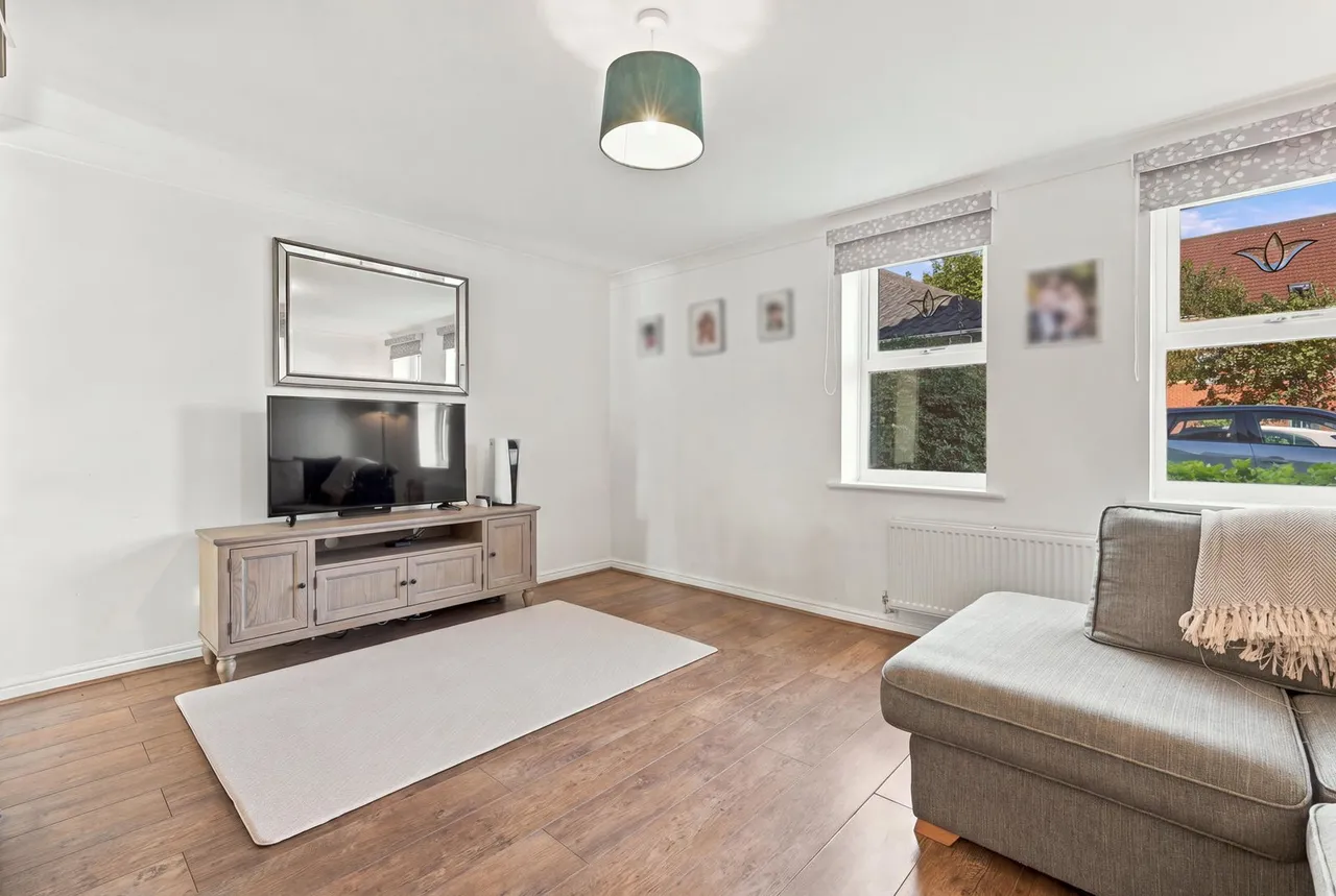Northampton Grove, Langdon Hills, SS16, photo 7