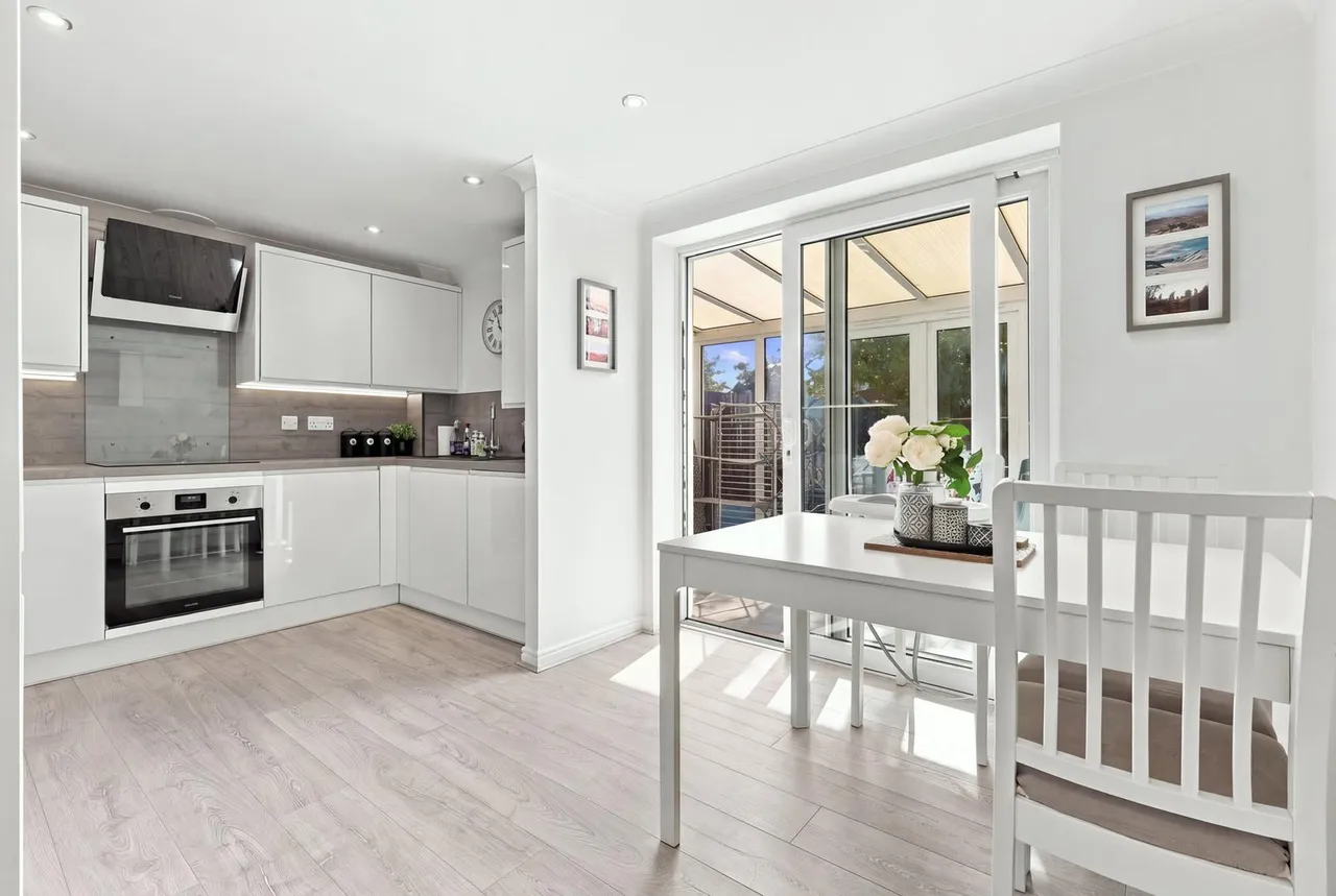 3 bed house for sale, Northampton Grove, Langdon Hills, SS16