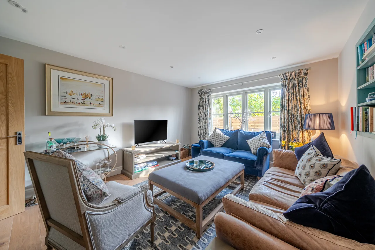 Newstead Close, Godalming, GU7, photo 8