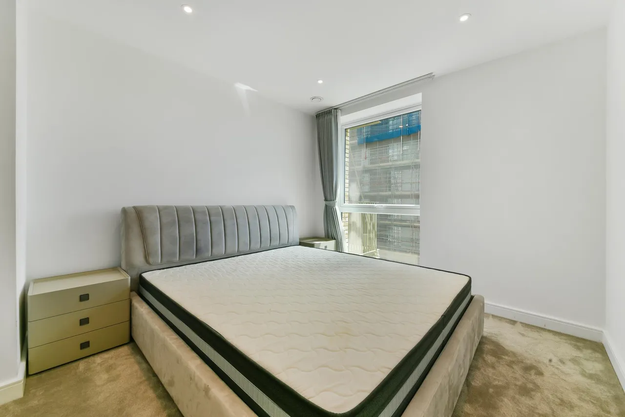 2 bed flat to rent, Waterview House, Grand Union, HA0