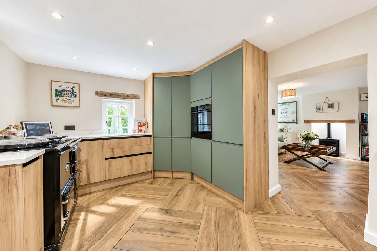 Georges Lane, Storrington, RH20, photo 18