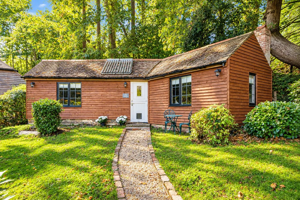Georges Lane, Storrington, RH20, photo 30