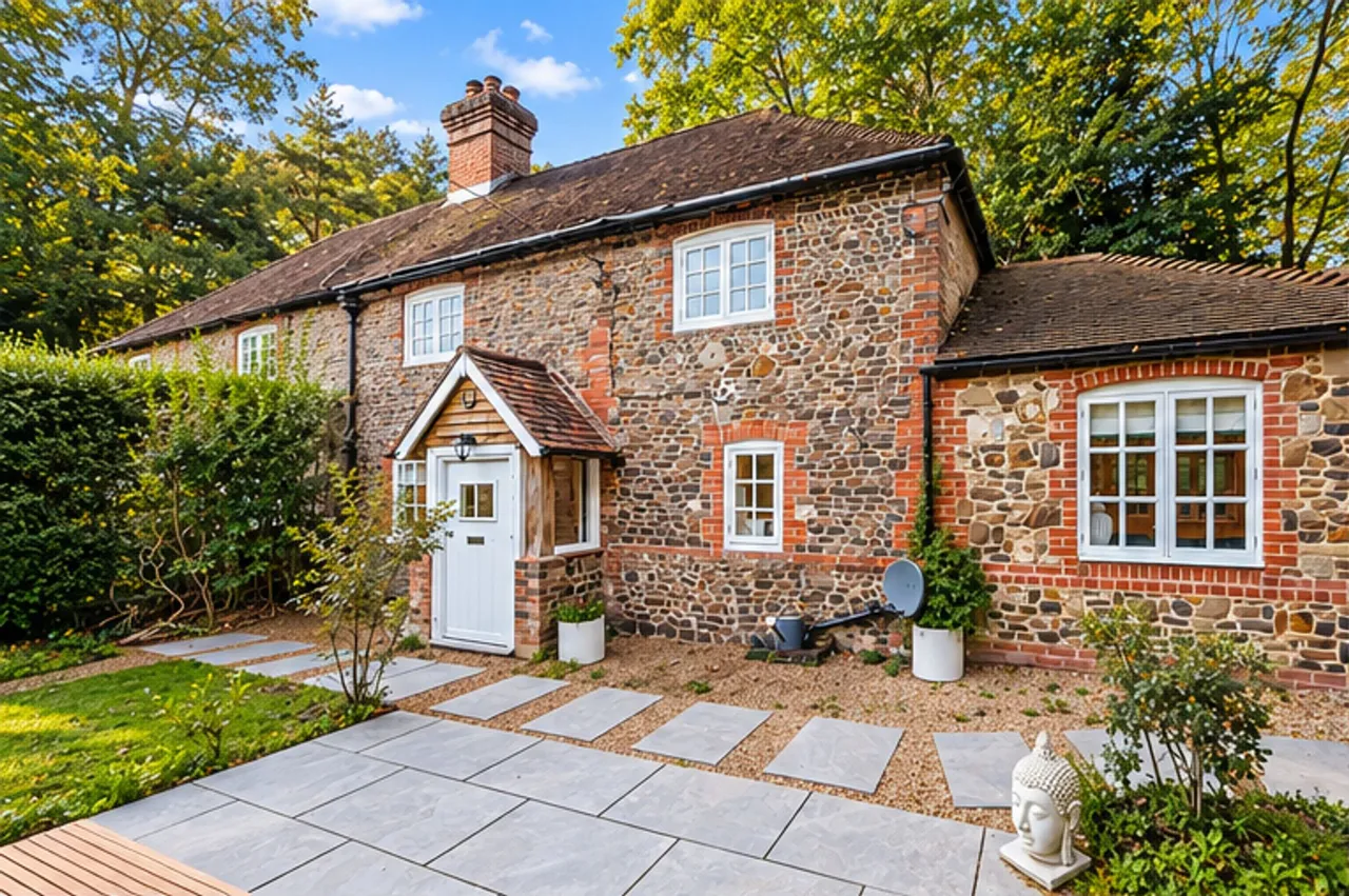 Georges Lane, Storrington, RH20, photo 5
