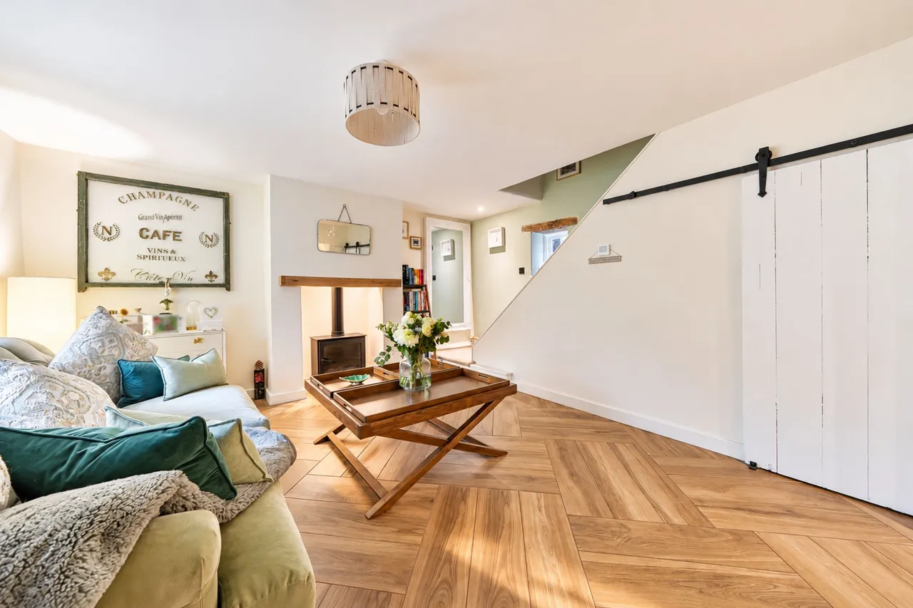 Georges Lane, Storrington, RH20, photo 16