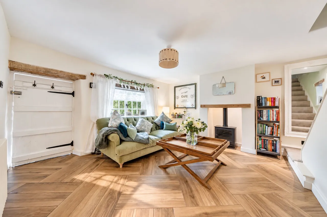 Georges Lane, Storrington, RH20, photo 2