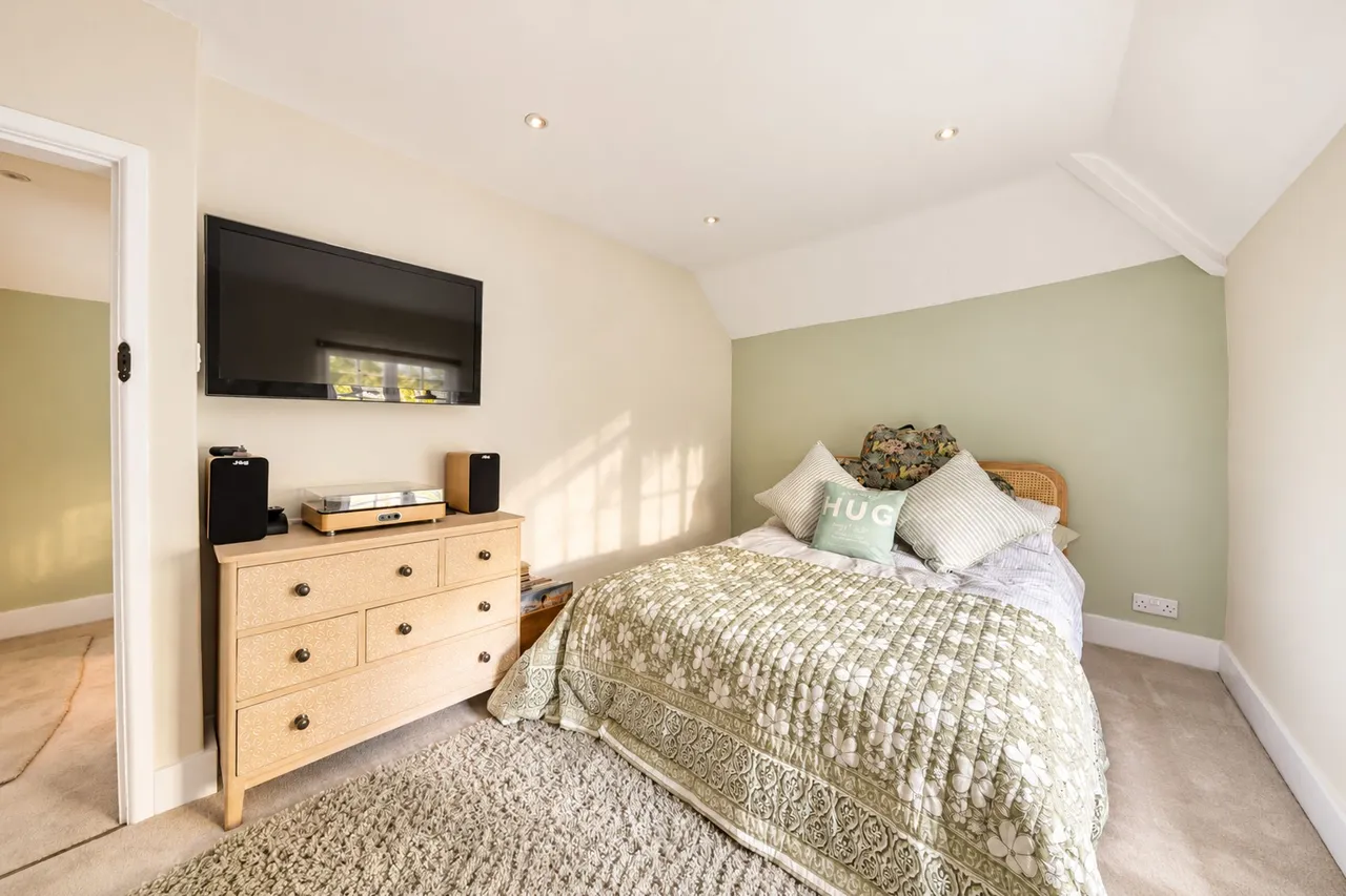 Georges Lane, Storrington, RH20, photo 27