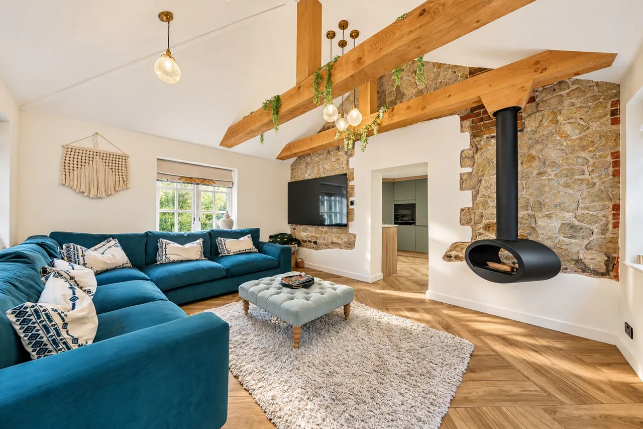 Georges Lane, Storrington, RH20, photo 3