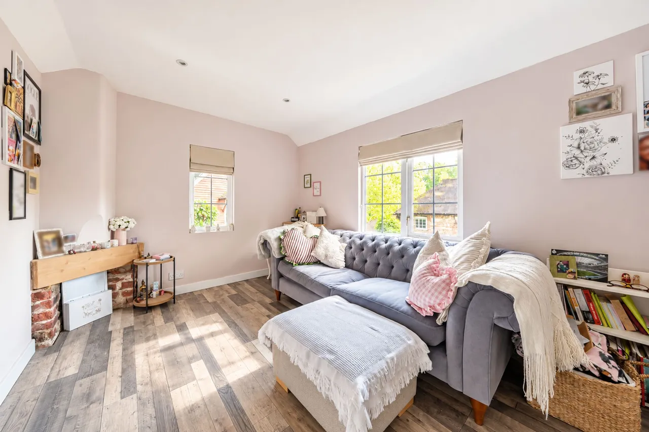 Georges Lane, Storrington, RH20, photo 31