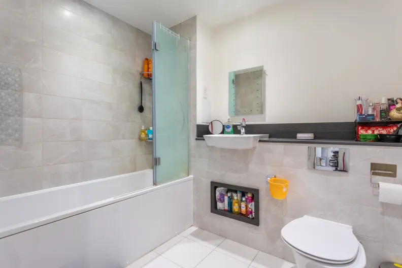 Smithy Lane, Hounslow, TW3, photo 6