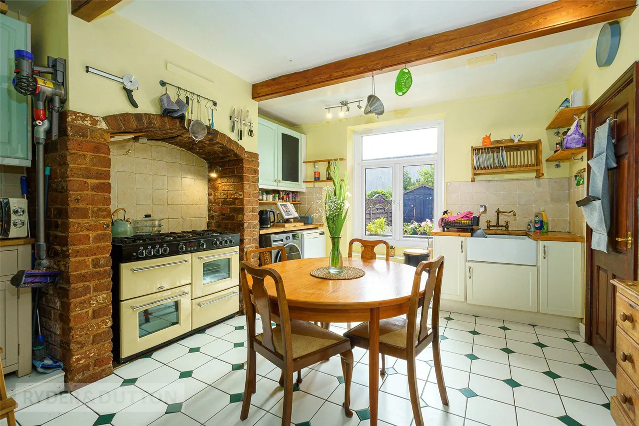 New Mill Road, Honley, HD9, photo 8