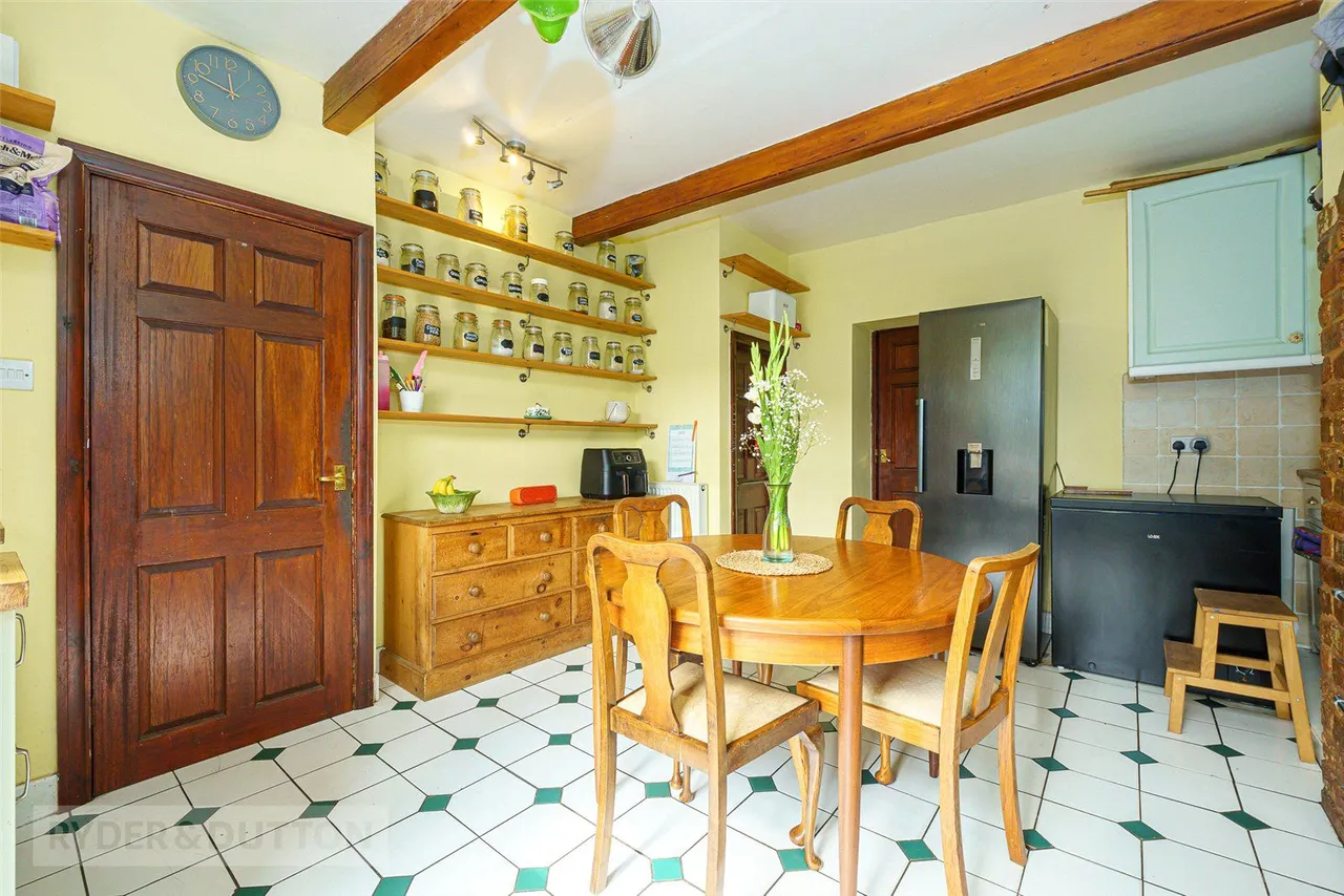 New Mill Road, Honley, HD9, photo 9