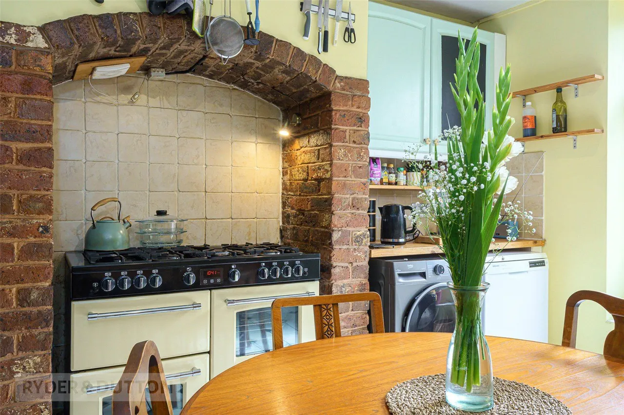 New Mill Road, Honley, HD9, photo 7