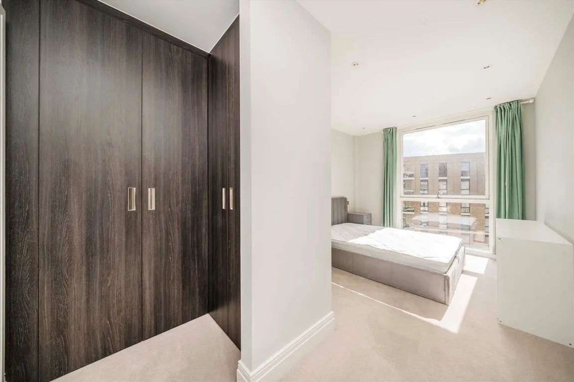 Queenshurst Square, KT2, photo 3