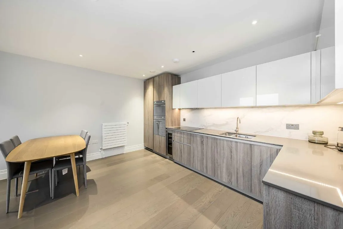 Queenshurst Square, KT2, photo 2