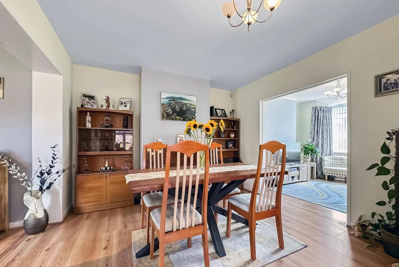 Alexander Drive, Timperley, Cheshire WA15 6NH, photo 16