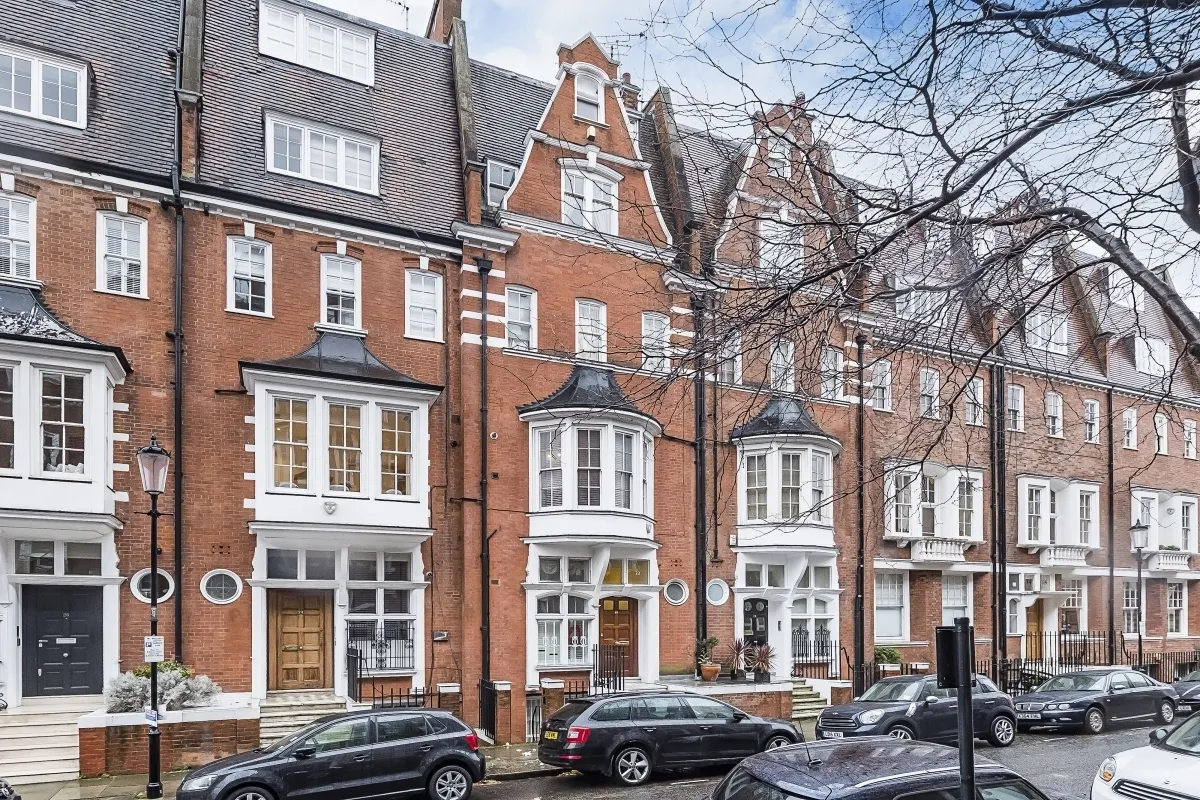 Sloane Court East, Chelsea, SW3, photo 2