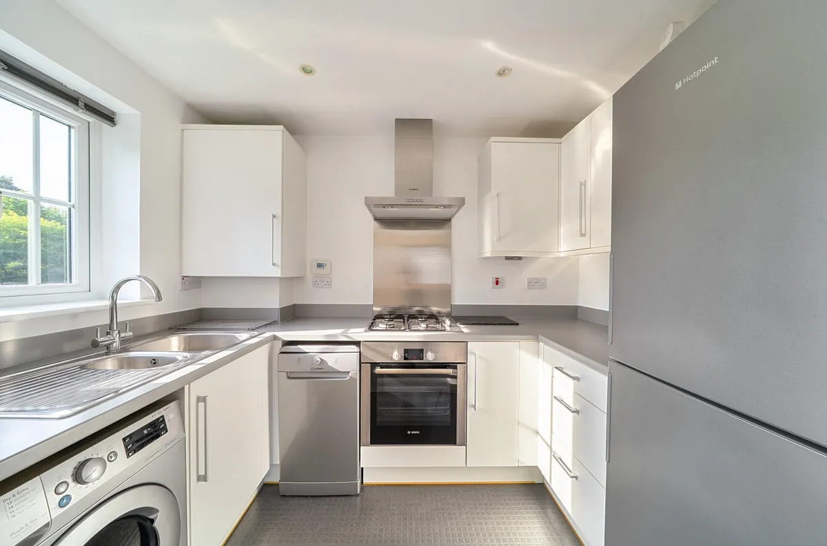 Pulborough, RH20, photo 2