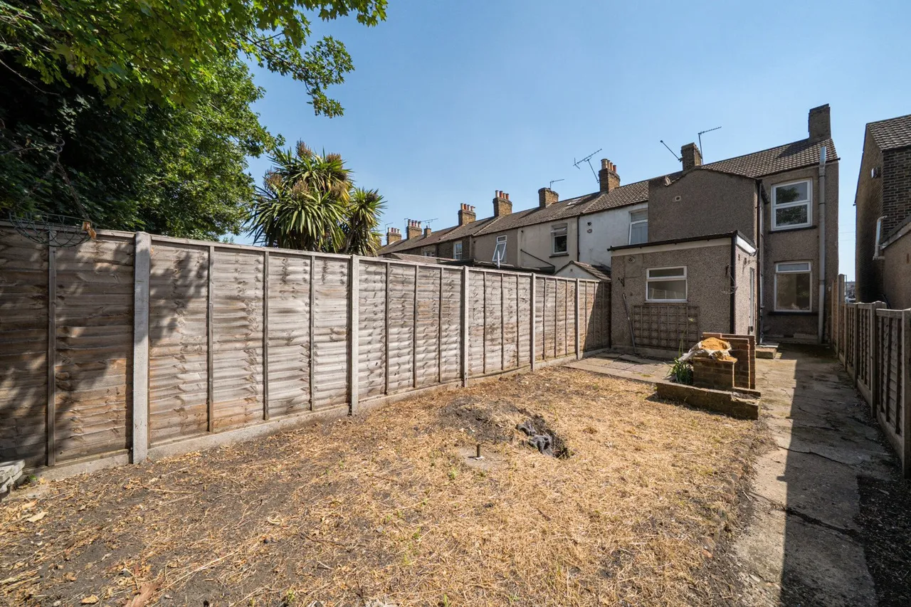 Manor Road, DA8, photo 7