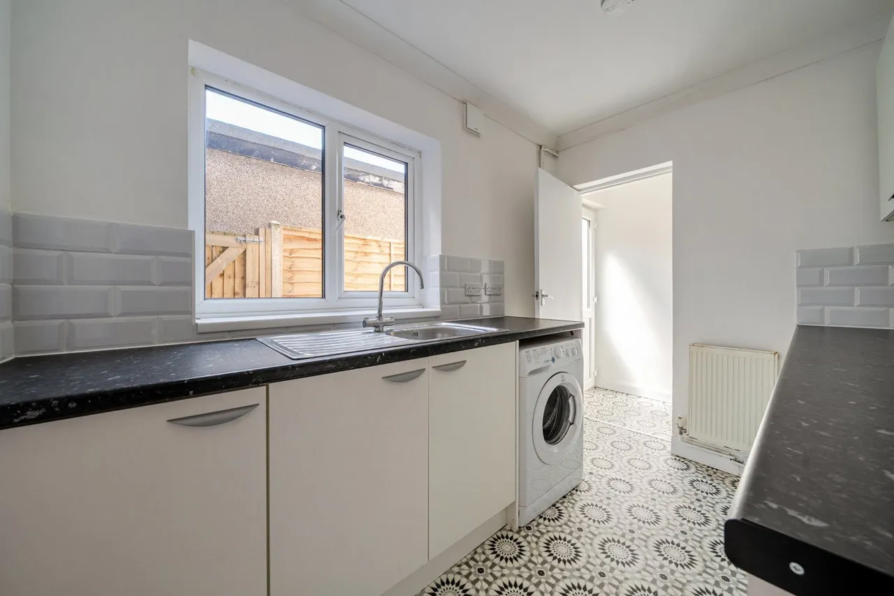 Manor Road, DA8, photo 17