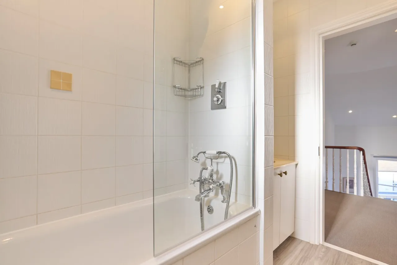 Rudall Crescent, Hampstead, NW3, photo 31