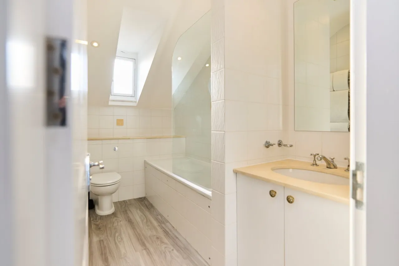 Rudall Crescent, Hampstead, NW3, photo 30