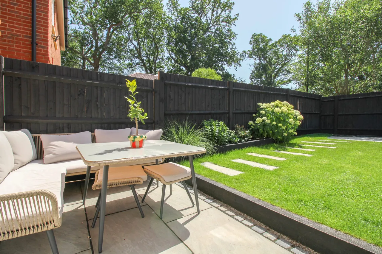 Copse Close, Fleet, GU51 1FA, photo 12