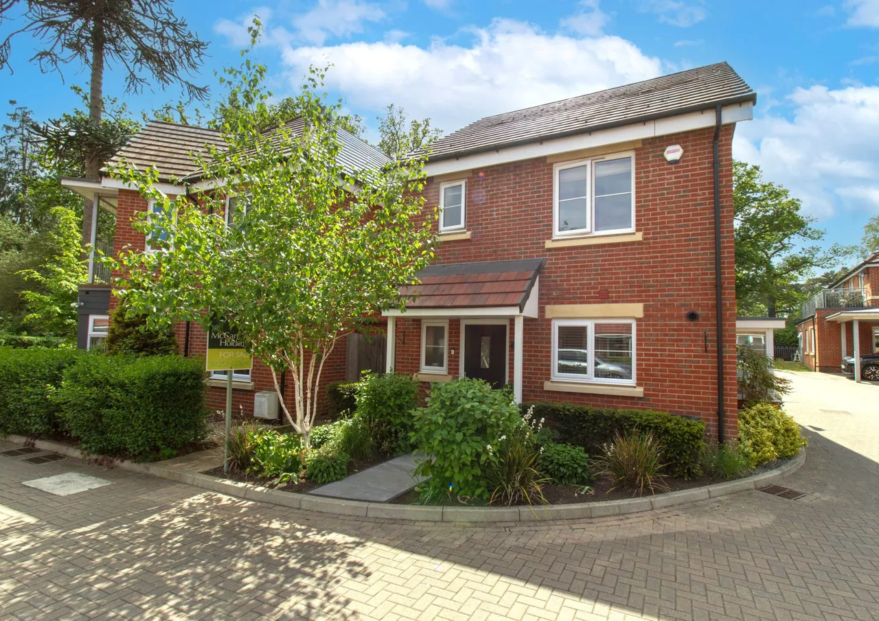 3 bed house for sale — Copse Close, Fleet, GU51 1FA
