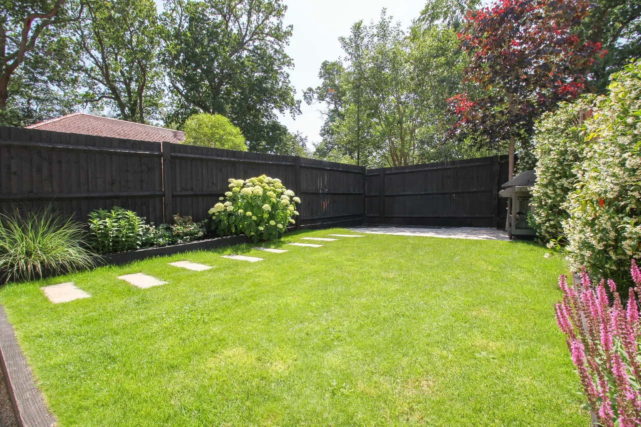 Copse Close, Fleet, GU51 1FA, photo 2
