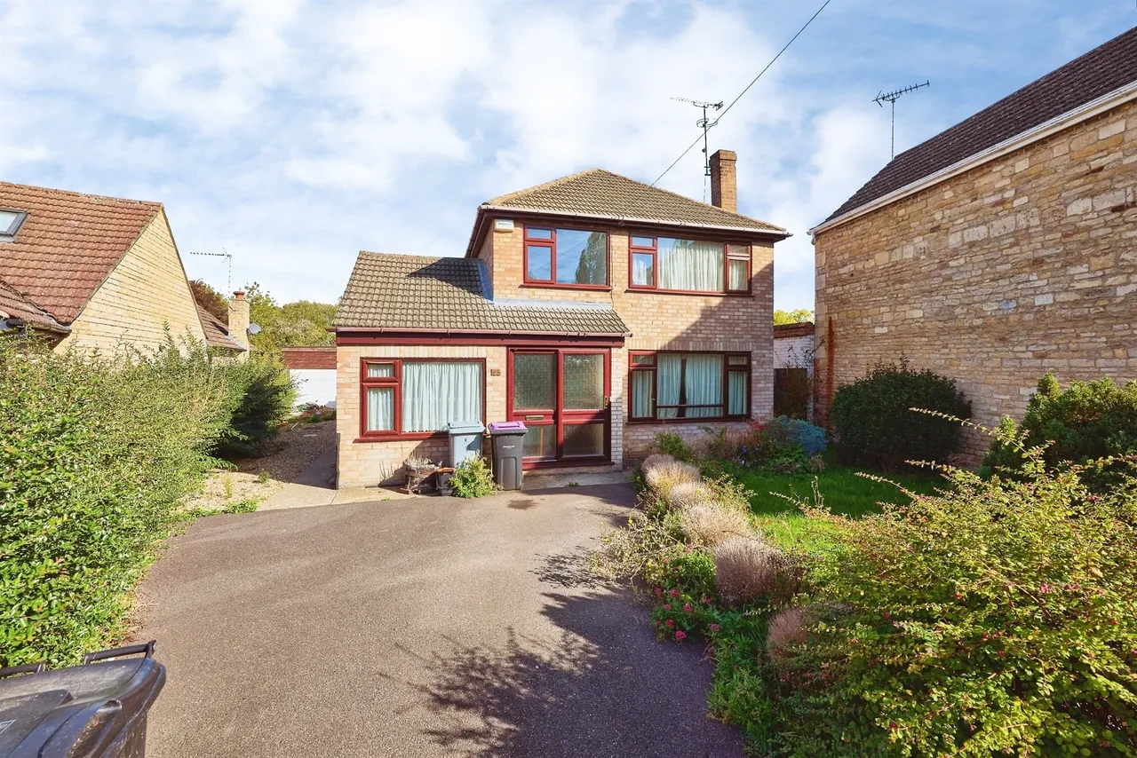 3 bed house for sale, Eastgate Peterborough, PE6