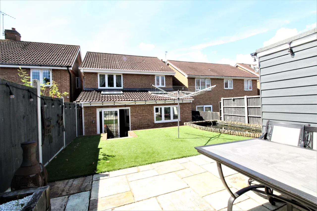 Diamond Close, Grays, Essex, RM16 6PU, photo 12