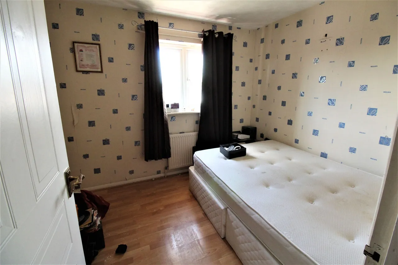 Diamond Close, Grays, Essex, RM16 6PU, photo 8