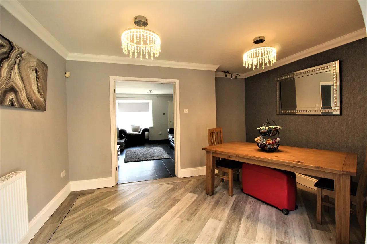 Diamond Close, Grays, Essex, RM16 6PU, photo 5