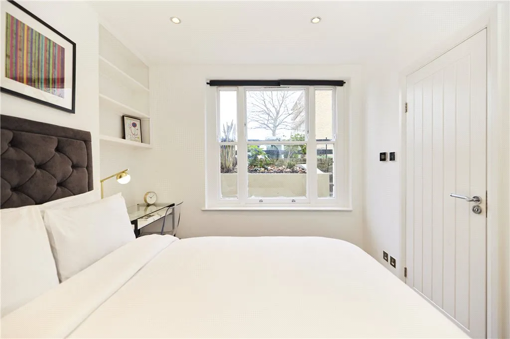 Southwark Park Road, London, SE16, photo 11
