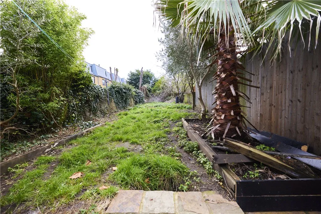 Southwark Park Road, London, SE16, photo 16