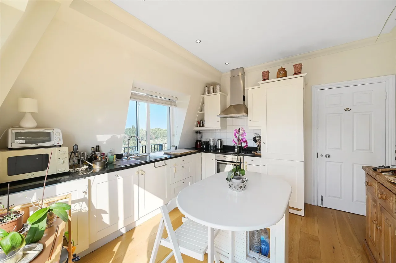 Parkview Court, 38 Fulham High Street, Fulham, London, SW6, photo 7