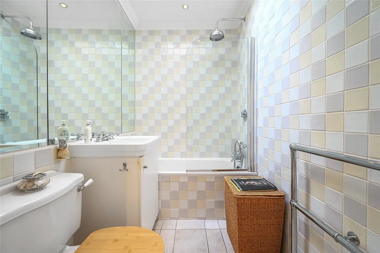 Parkview Court, 38 Fulham High Street, Fulham, London, SW6, photo 12