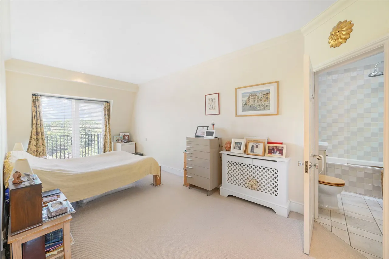 Parkview Court, 38 Fulham High Street, Fulham, London, SW6, photo 9