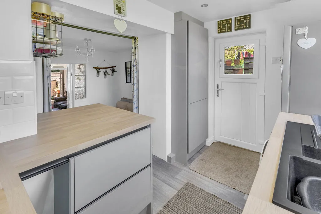 Woodhouse Lane, Rochdale OL12 7TB, photo 7