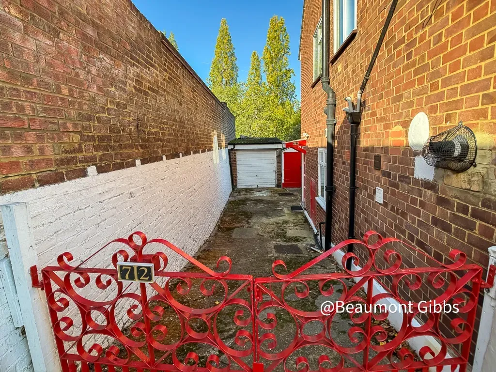 Red Lion Lane, Shooters Hill, SE18, photo 9
