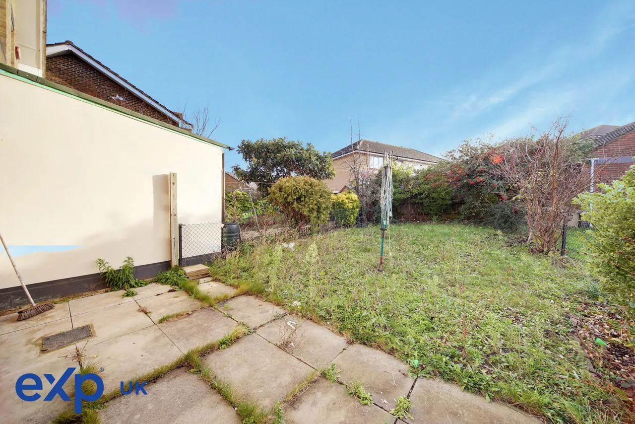 Atlantis Close, Barking, IG11 0GH, photo 4